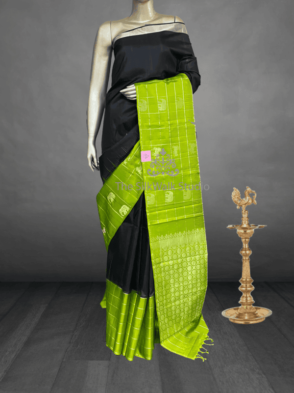 Shobhana - Boutique of SilkWalk Exclusives 8025