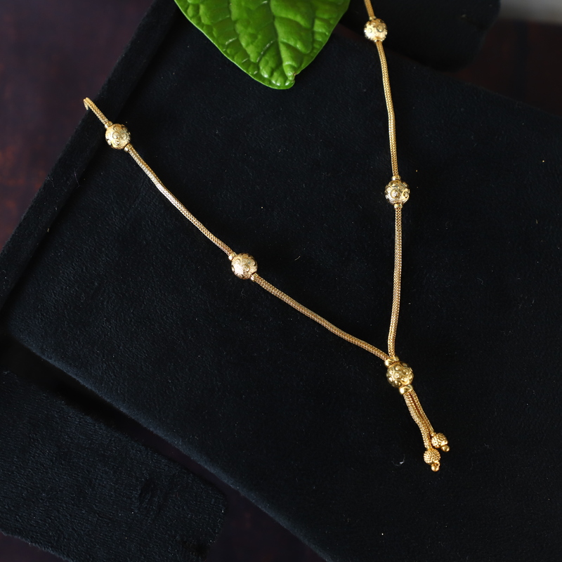 GOLD REPLICA BALL CHAIN