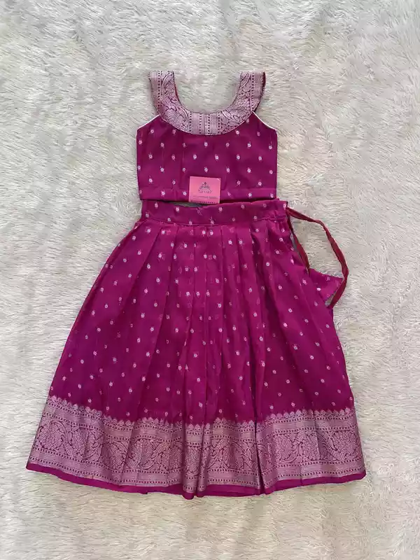 Saakshi - Customised Banarasi Skirt and CropTop (pink) That10