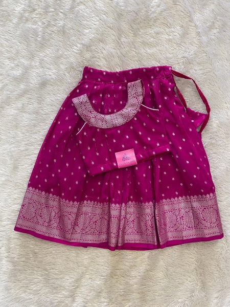 Saakshi - Customised Banarasi Skirt and CropTop (pink) That10