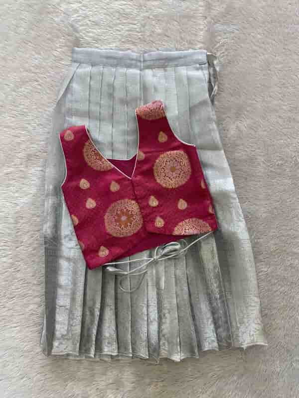 Anju - The Traditional Lehenga in Tissue Skirt (Beige) That5