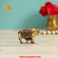 Premium Brass Kamadhenu Cow Calf Gau Mata Kamdhenu Gai Vatsalya Murti Pooja Decor - 1.5 Inch Height