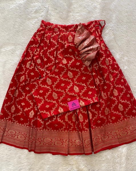 Moksha - The Banarasi Lehenga Set (Red) That4