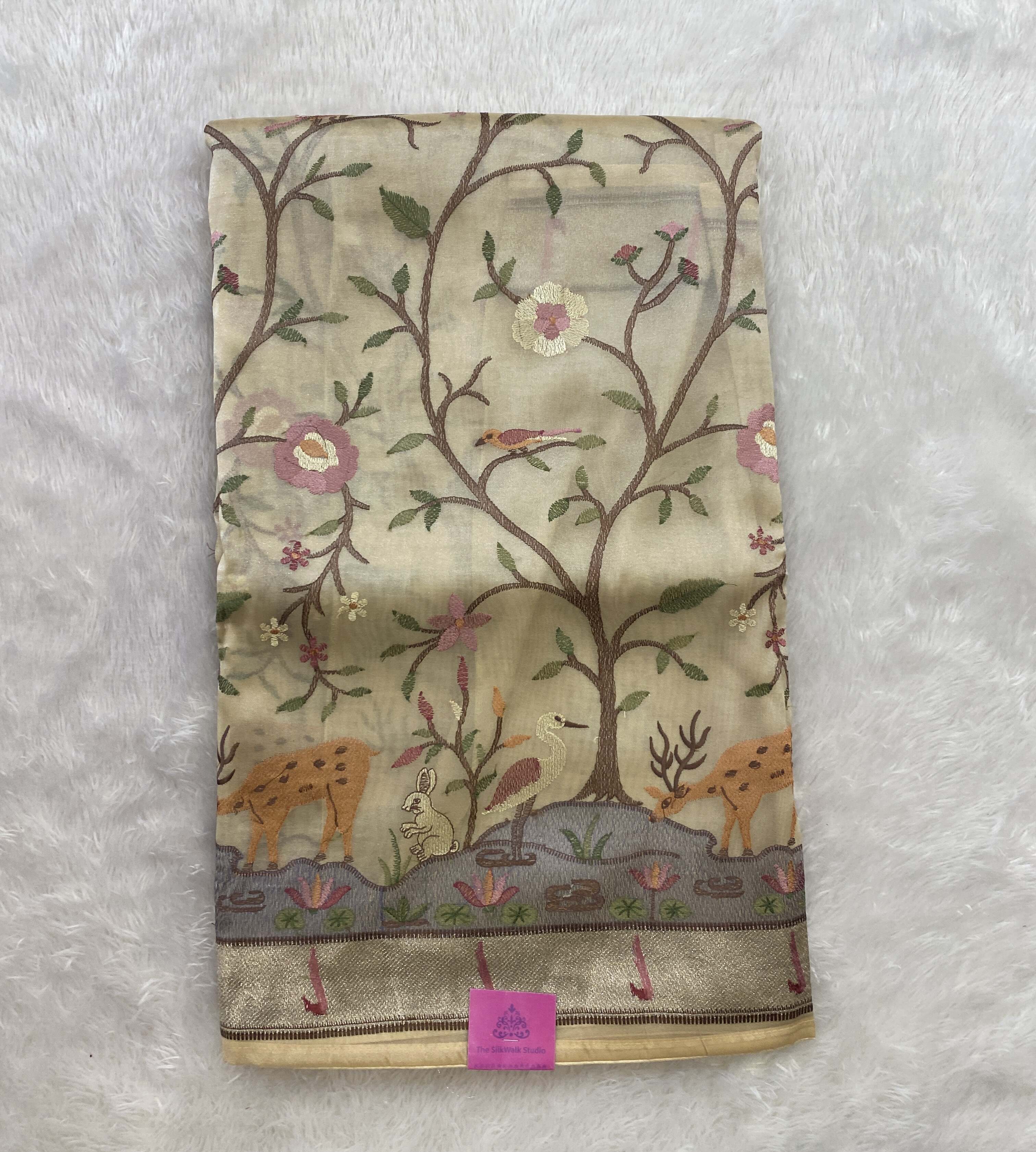 Daisy - Super Net Organza Saree in Thread Embroidery SWS15