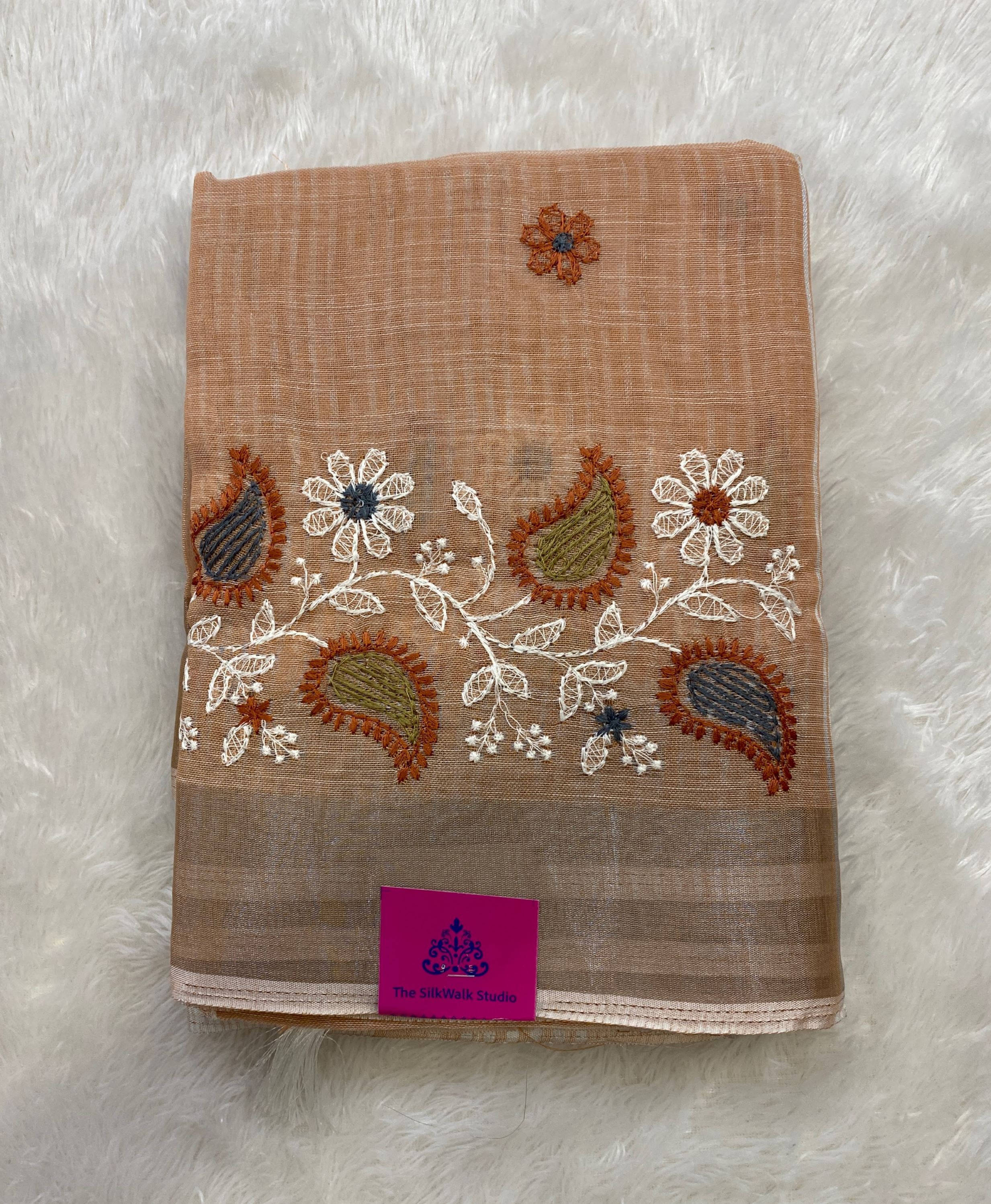 Tamanna – Casual Sarees With Floral Thread Embroidered SWS17