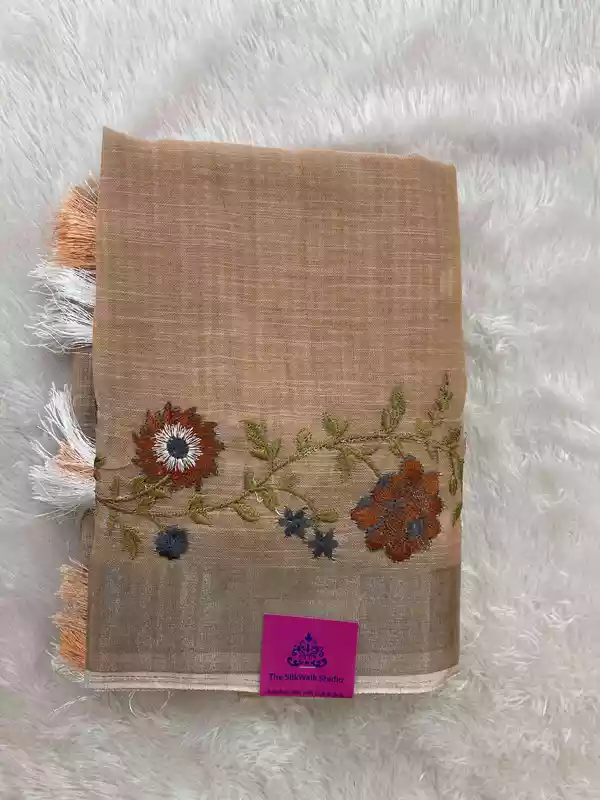 Tamanna – Casual Sarees With Floral Thread Embroidered SWS18