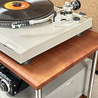 VAC - 4 Shelf Single Width - 23" x 15" AV Rack - AVR-4S-1C VAC - 4 Shelf Single Width - 23" x 15" AV Rack - AVR-4S-1C