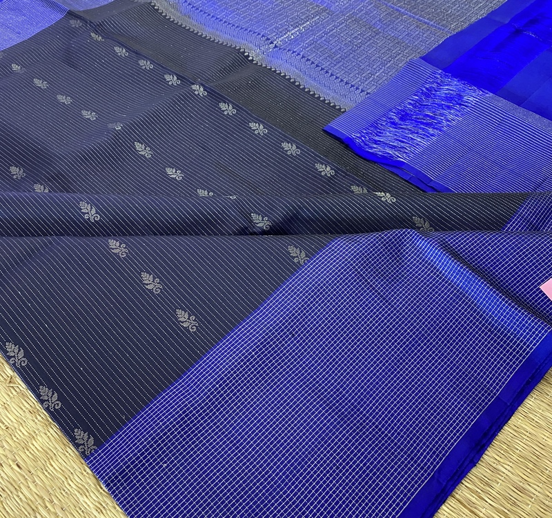 Vairam - Boutique of SilkWalk Exclusives 7113