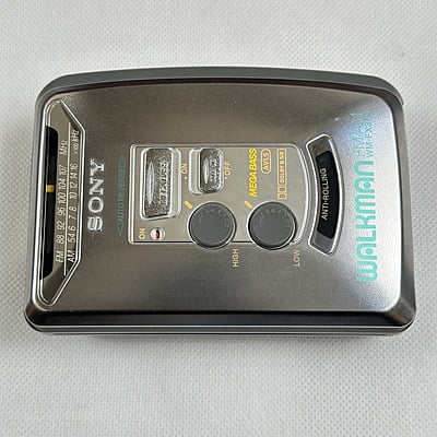 SONY - Stereo Cassette Walkman - FM/AM - WM-FX375 SONY - Stereo Cassette Walkman - FM/AM - WM-FX375