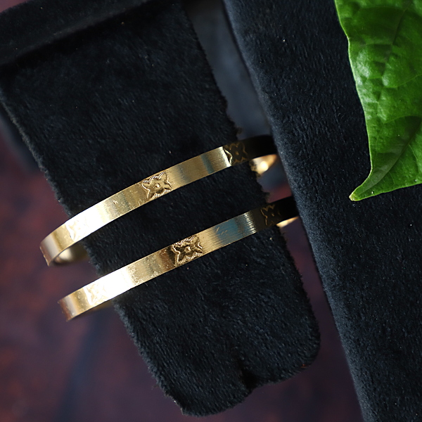 SIMPLE- BANGLE