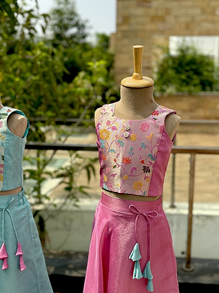 Gulabi Paithani Petal Silk Set