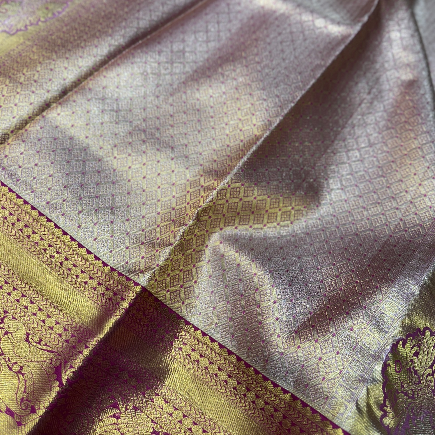 Peacock Motif Kanjivaram Tissue Saree