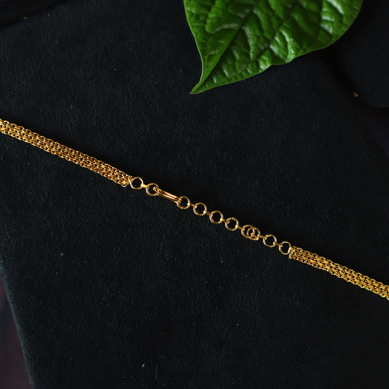 Gold finishing back chain