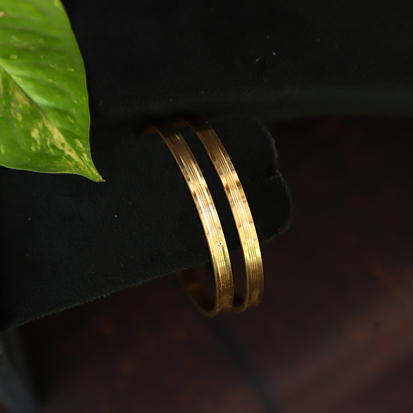 Gold Finish trendy regular use bangle
