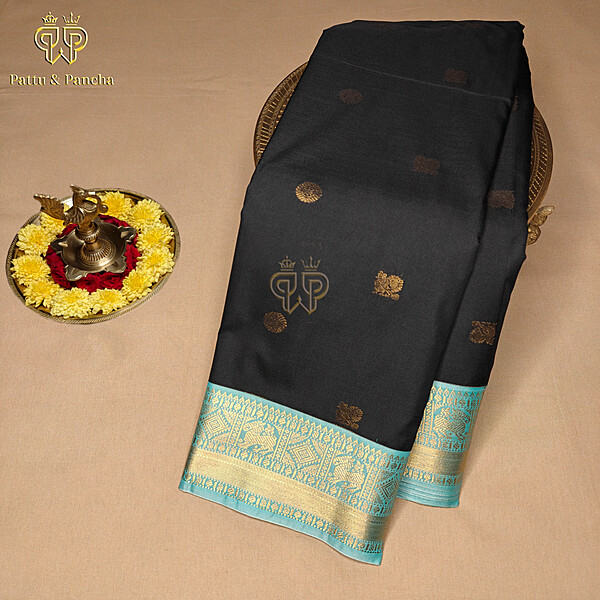 Black Sky Blue Small Border - Semi