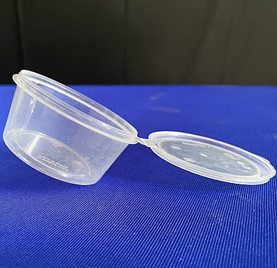 Disposable plastic cups with lids pack of 10