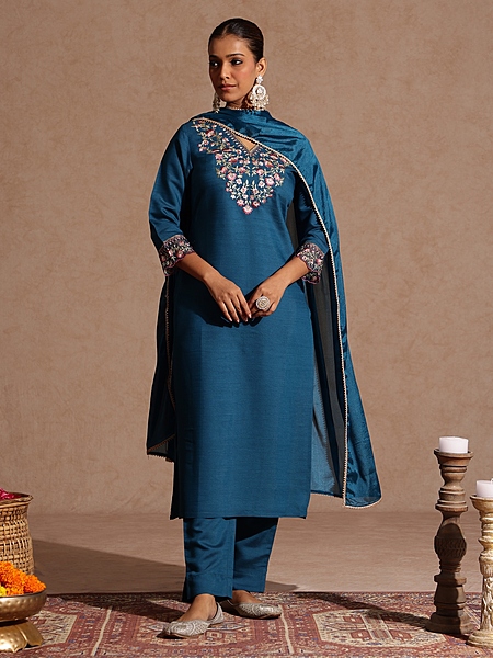 Women's Teal Blue Silk Blend Yoke Embroidered Straight Kurta Set