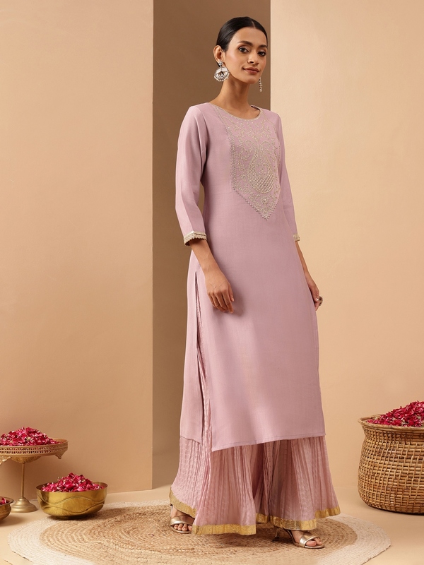 Women's Lavender Silk Blend Yoke Embroidered Straight Kurta