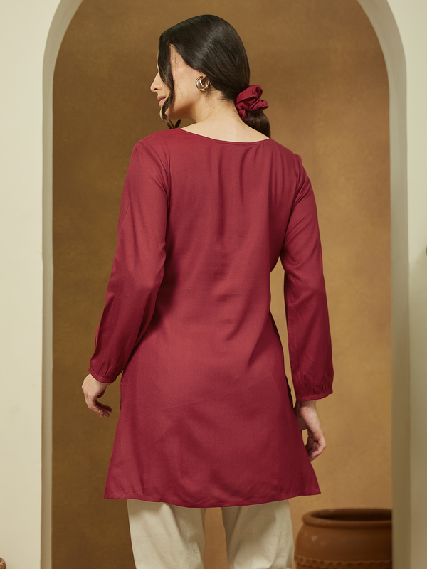Women's Maroon rayon straight-fit short Kurti