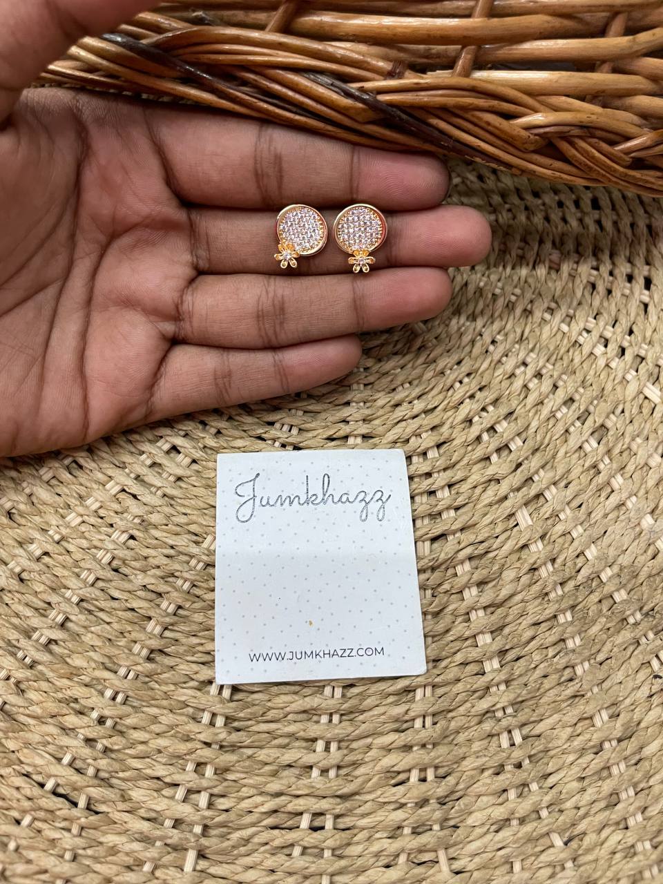 AD Stone earrinf JAD324