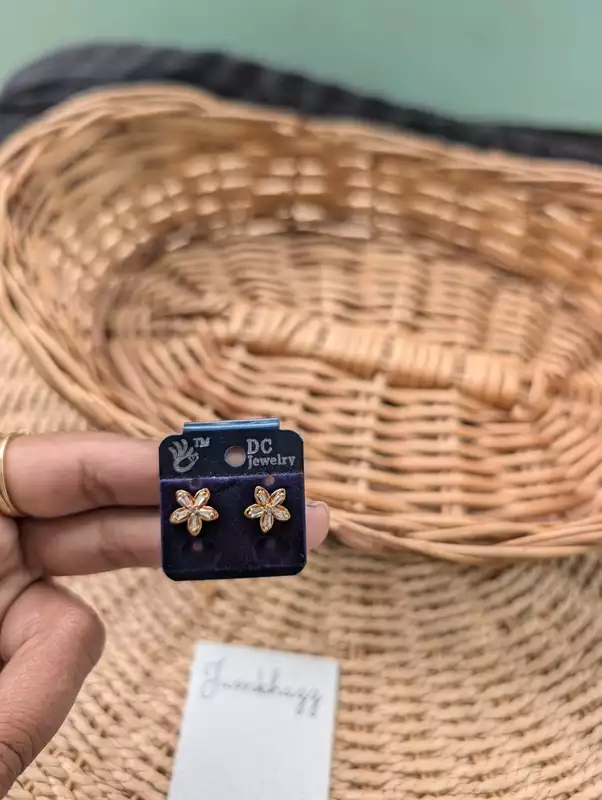 AD EARING JAD405