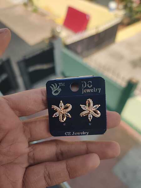 FLOWER Stud JAD42