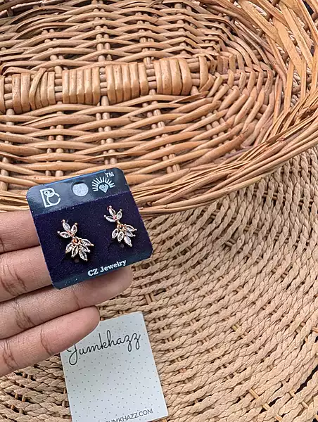 AD EARINGS JAD422