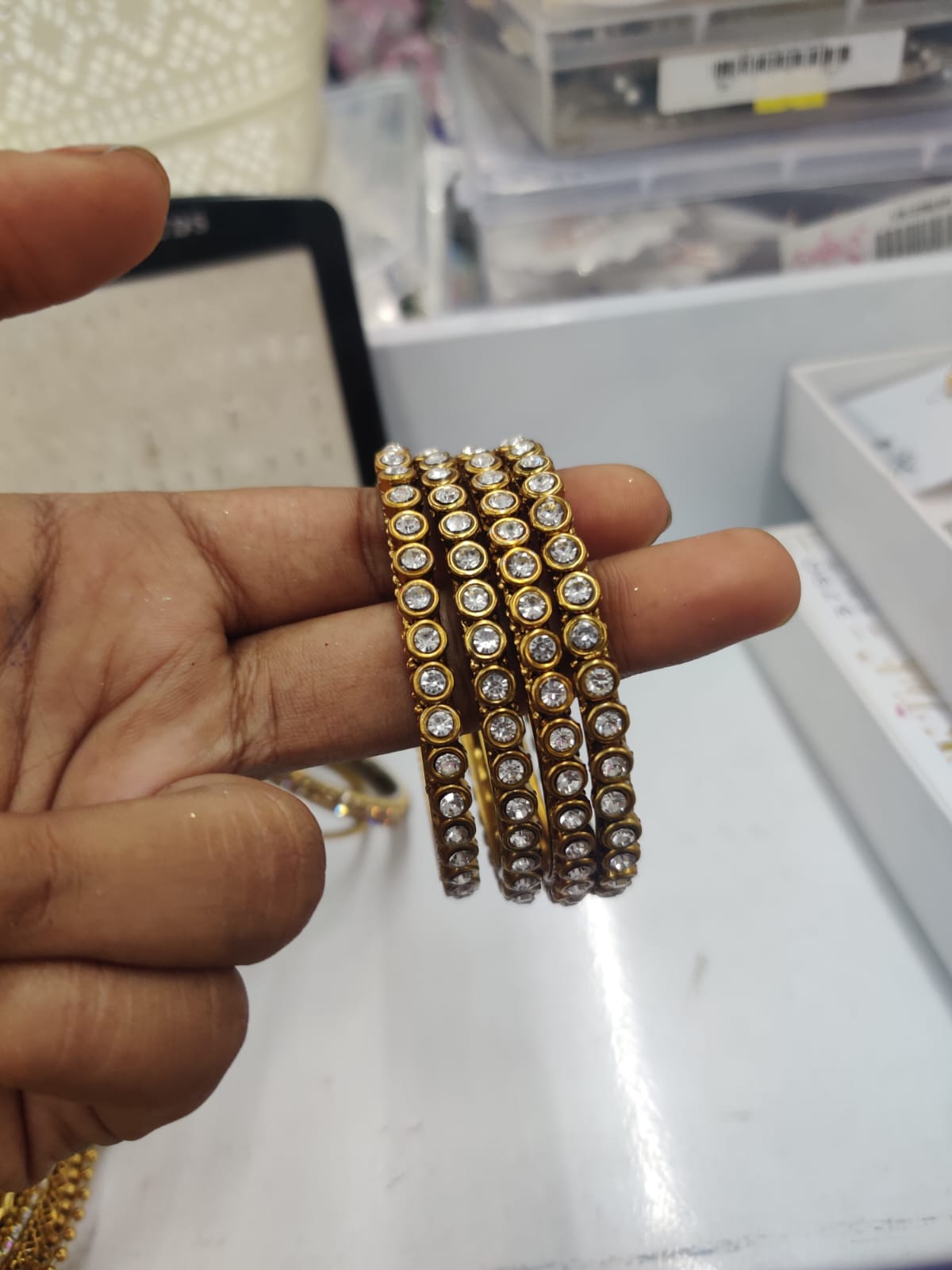Kundan bangles JBAN102