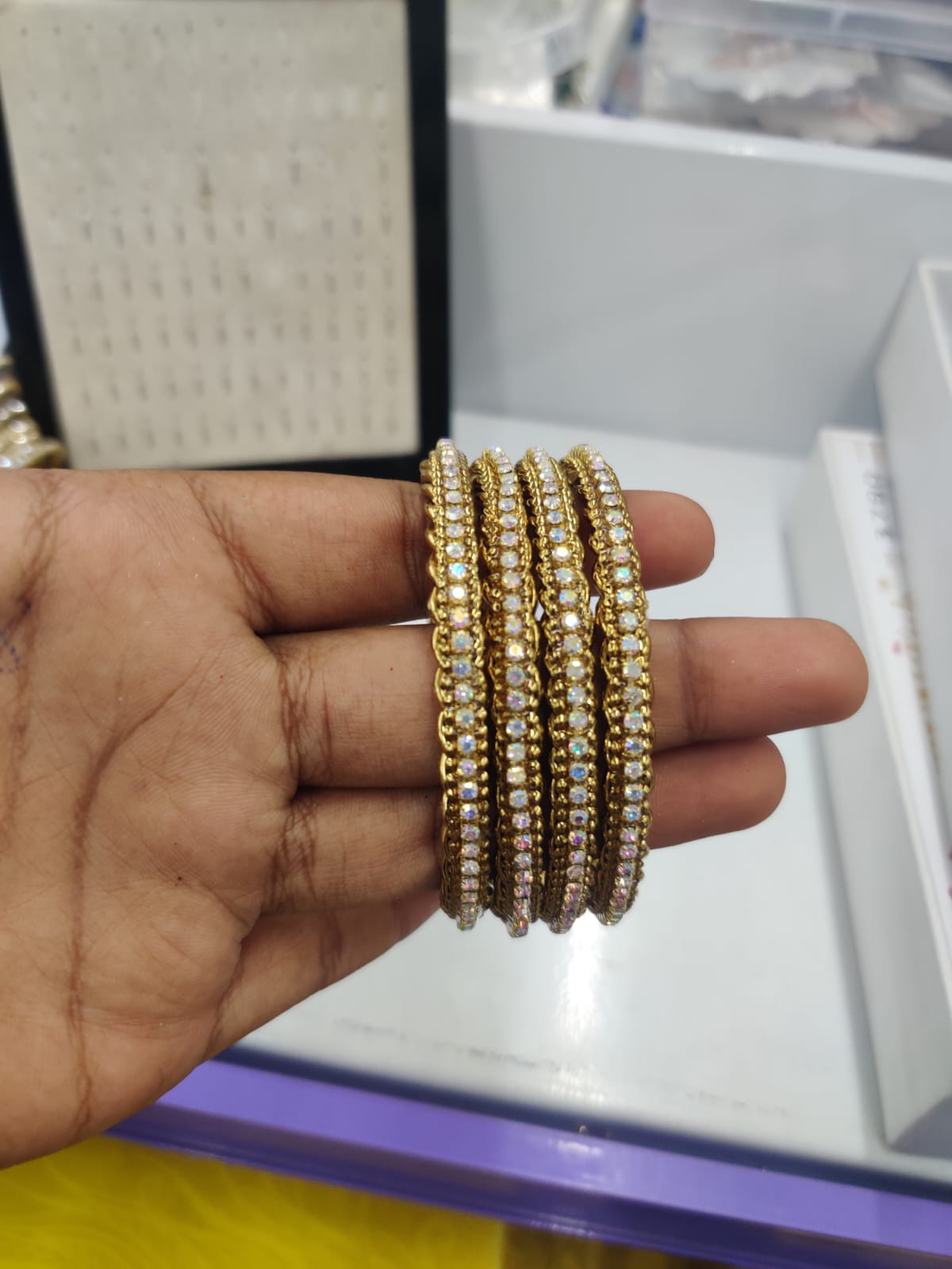 Stone border bangle JBAN105