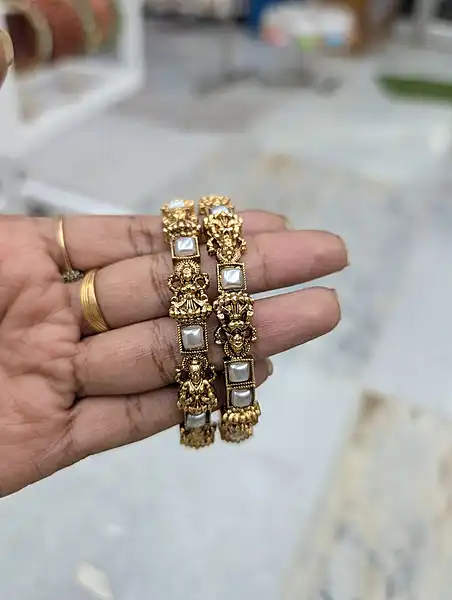 Peacock Feather Stone Model Bangles Set of 4 (JBAN11)