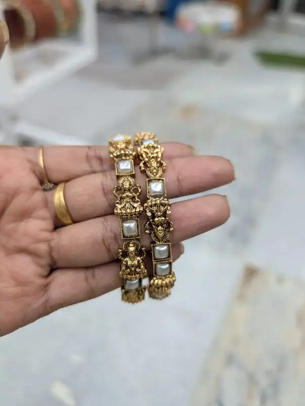 Peacock Feather Stone Model Bangles Set of 4 (JBAN11)