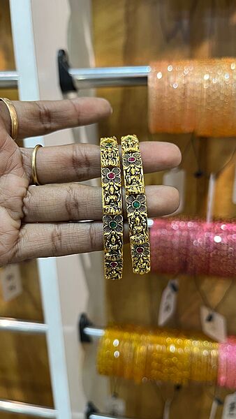 Heart Bangle (JBAN137)