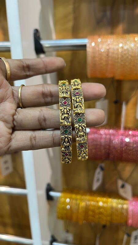 Heart Bangle (JBAN137)