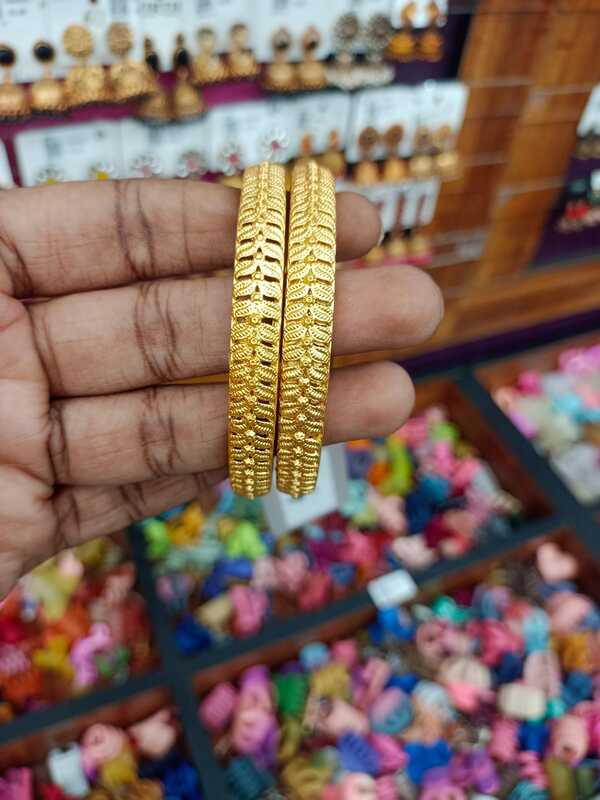 Golden Bangle JBAN154