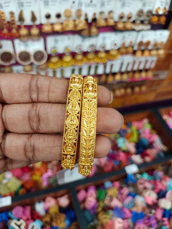 Lakshmi leaf bangle JBAN158