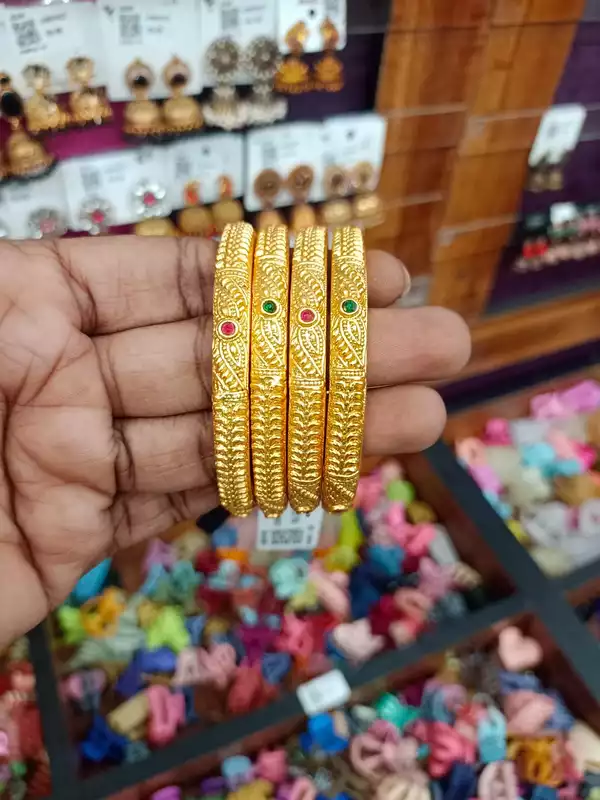 Golden Bangle JBAN163 set of 4