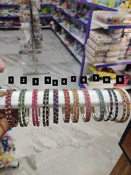 Bangles (JBAN166)