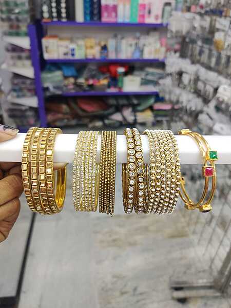Bangles (JBAN169)