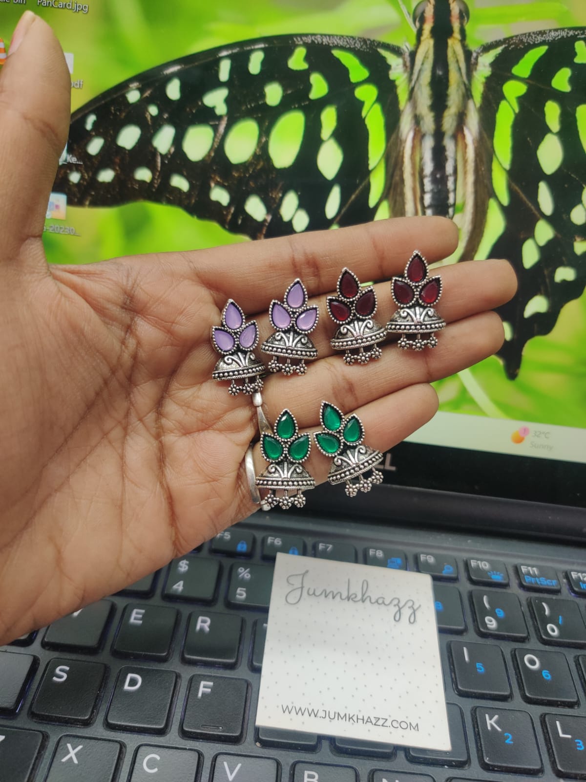 Cute Small stud JBF591