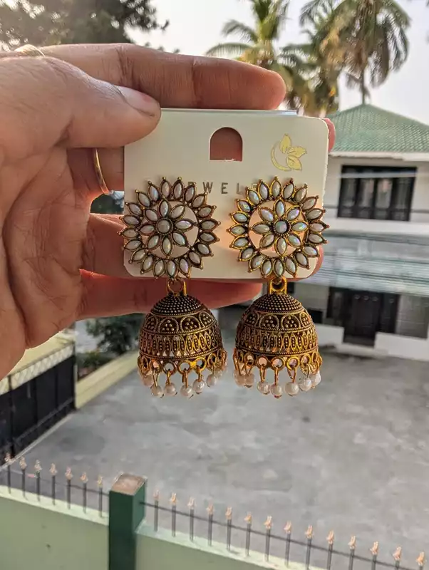 White Stone Antique Jumkha (JBJ33)