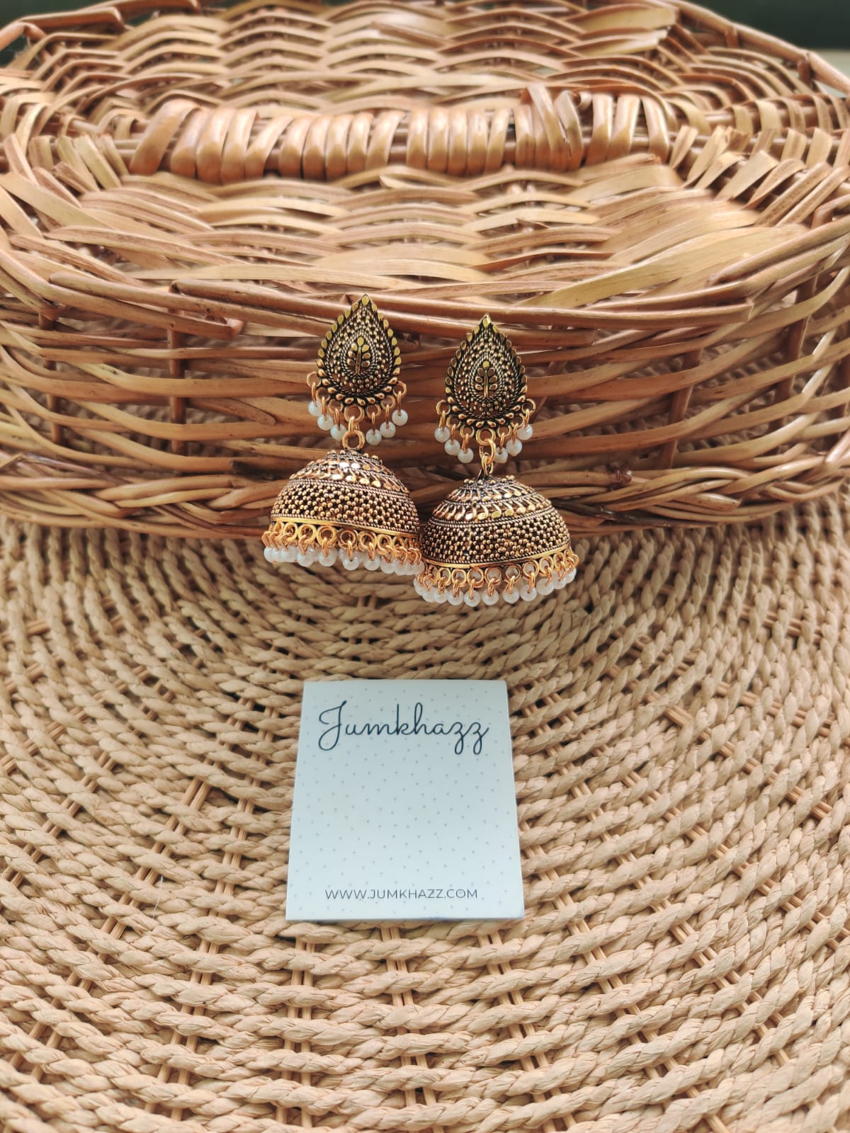 ANTIQUE JUMKHA WITH PEARLS JBJ813