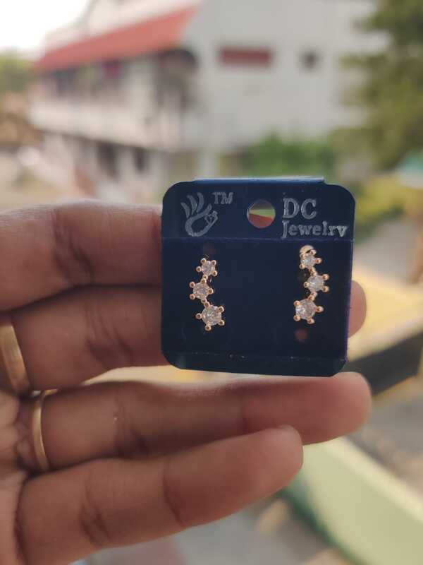 CUTE SMALL STUD JEC48