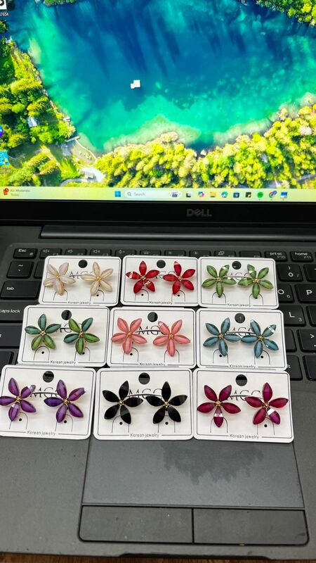 Stone twisted Earing