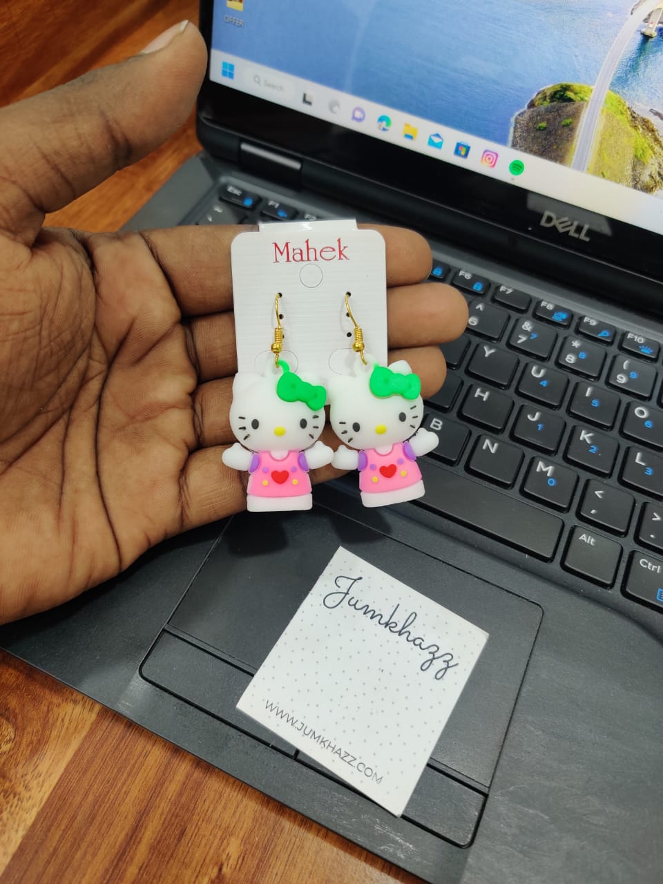 cartton earing