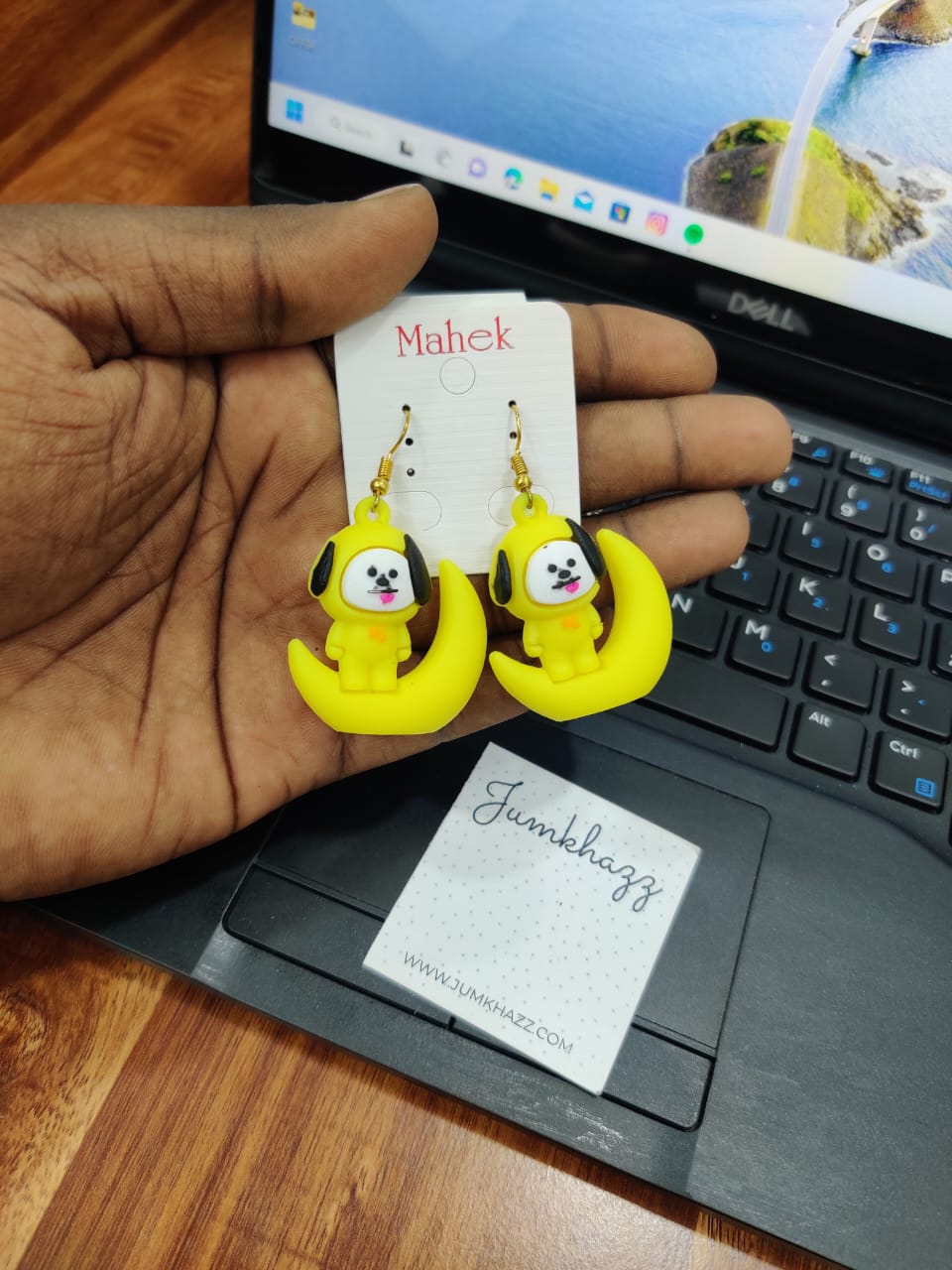 cartton earing