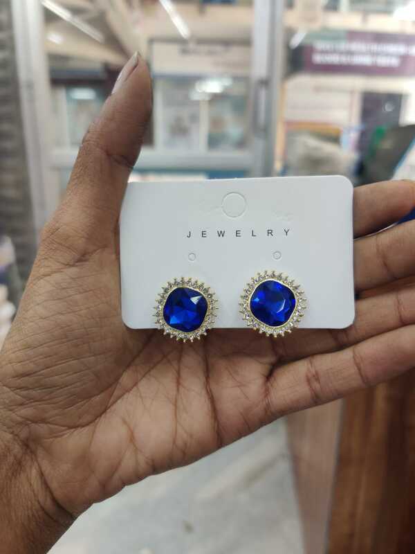 Beautiful Butterfly Stud (JFE24)