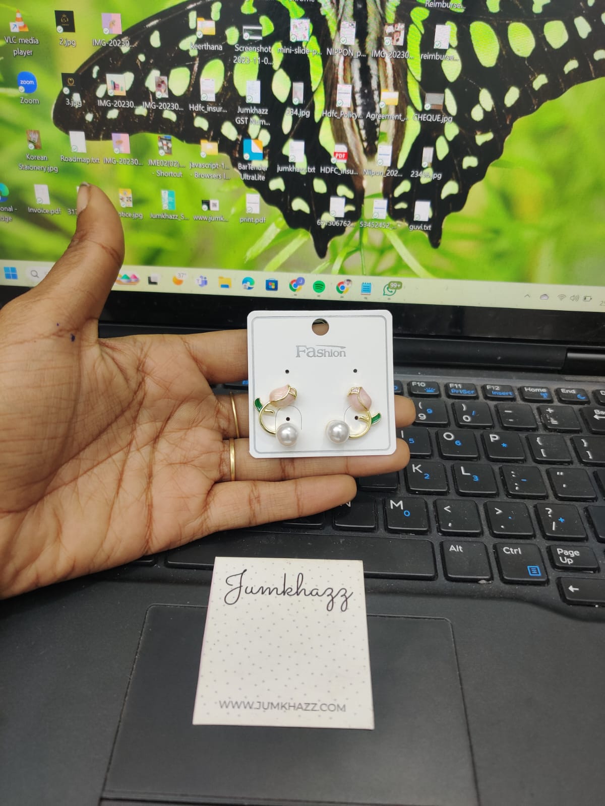 Twisted Tulip JFE433