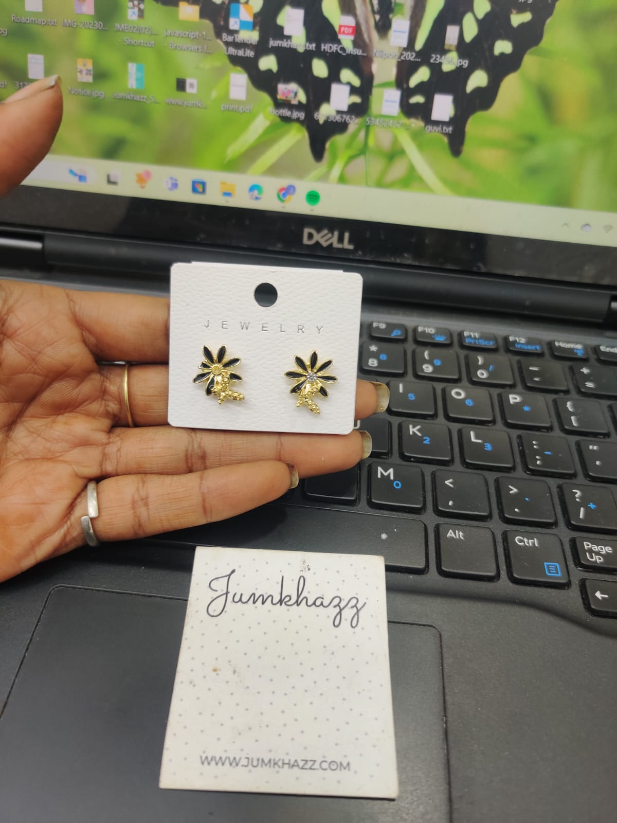 Flower stud JFE474