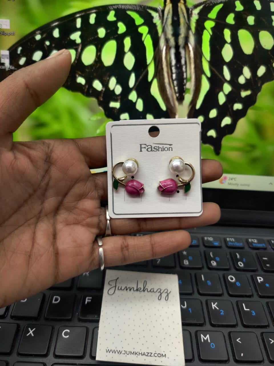 Twisted Tulip JFE516