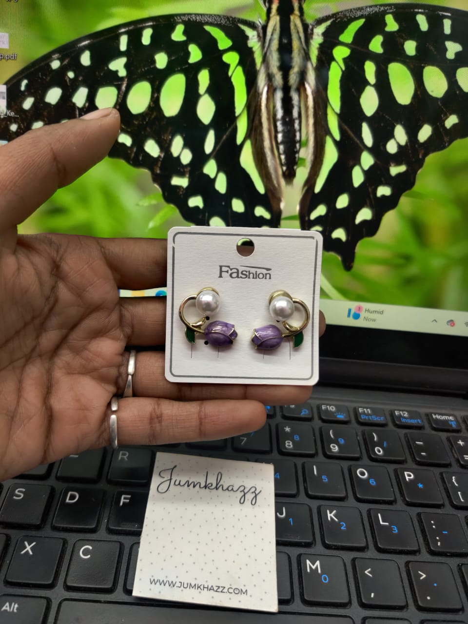 Twisted Tulip JFE516